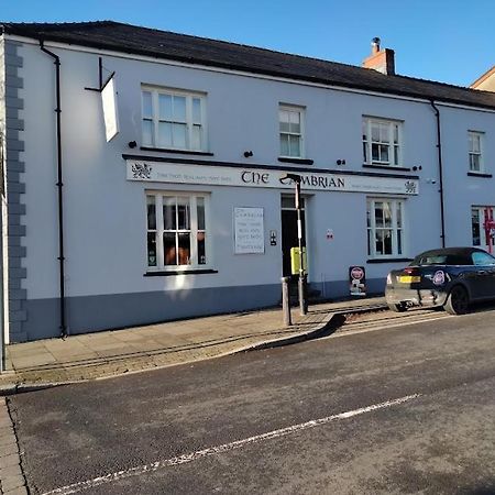 Cambrian Inn Tredegar エクステリア 写真